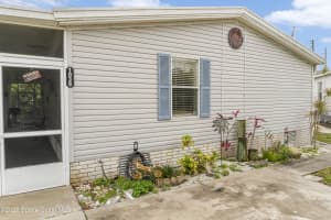 1039 Wren Circle, Barefoot Bay, FL 32976 - MLS#1042632