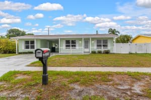 2356 Lakeview Drive, Melbourne, FL 32935 - MLS#1042915