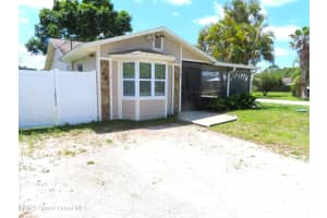 8725 22nd Street, Vero Beach, FL 32966 Sold 05/15/25