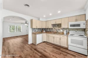 925 Bell Street, Melbourne, FL 32935 Sold 10/22/25