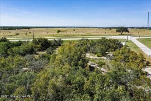 95 Lake Ridge Drive, Lake Placid, FL 33852 Sold 11/03/25