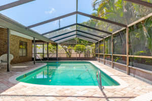 520 Bay Circle, Indian Harbour Beach, FL 32937 Sold 07/01/25