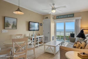 611 Atlantic Avenue, New Smyrna Beach, FL 32169 - MLS#1044875