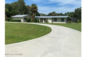 1426 48th Court, Vero Beach, FL 32966 Sold 06/10/25