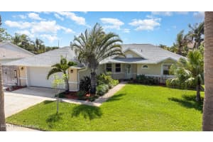 2423 Sea Avenue, Indialantic, FL 32903 Sold 08/14/25