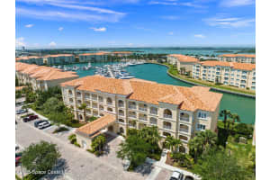 17 Harbour Isle Drive, Hutchinson Island, FL 34949 - MLS#1046031