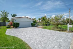 319 Dorset Drive, Cocoa Beach, FL 32931 - MLS#1046295
