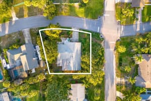 300 12th Terrace, Indialantic, FL 32903 Sold 10/30/25