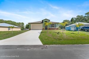 563 Holmes Avenue, Palm Bay, FL 32907 Sold 07/17/25