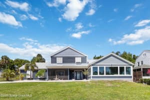 711 Indian River Drive, Cocoa, FL 32922 - MLS#1046710