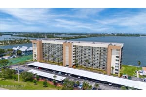 200 Sykes Creek Parkway, Merritt Island, FL 32952 Sold 06/10/25