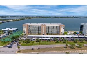 200 Sykes Creek Parkway, Merritt Island, FL 32952 Sold 06/10/25