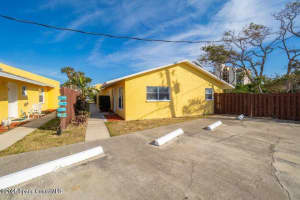 304 Arthur Avenue, Cocoa Beach, FL 32931 - MLS#1047306