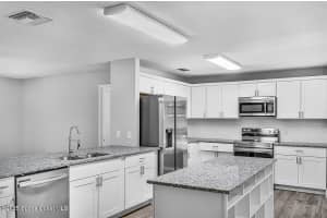 891 46th Avenue, Vero Beach, FL 32966 Sold 09/12/25