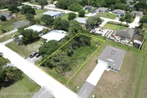 8326 102nd Avenue, Vero Beach, FL 32967 Sold 08/05/25