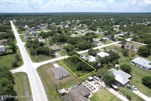 8326 102nd Avenue, Vero Beach, FL 32967 Sold 08/05/25