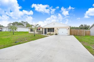 946 Stage Street, Palm Bay, FL 32909 Sold 08/29/25