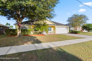 2922 Brandywine Circle, Titusville, FL 32796 - MLS#1047708