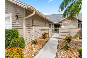 828 Willow Creek Lane, Melbourne, FL 32940 - MLS#1047797