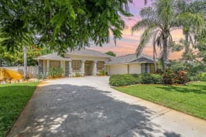 2230 S Courtenay Parkway, Merritt Island, Fl 32952, Merritt Island