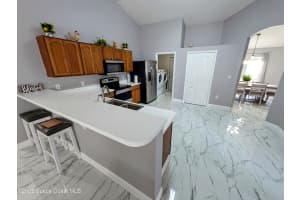 872 Ravenswood Street, Palm Bay, FL 32909 - MLS#1048414