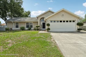 1977 S Old Mill Drive, Deltona, Fl 32725, Deltona