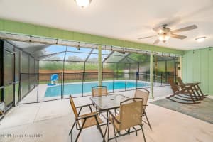 722 24th Square, Vero Beach, FL 32962 - MLS#1048654