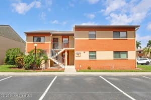 2358 Golf Lake Circle, Melbourne, FL 32935 Sold 08/08/25