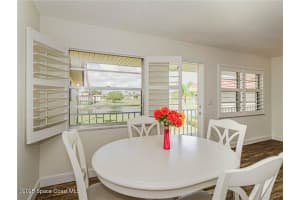 76 Royal Oak Drive, Vero Beach, FL 32962 - MLS#1049103