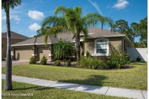 680 Easton Forest Circle, Palm Bay, FL 32909 - MLS#1049286