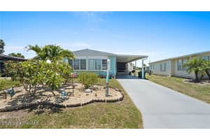 930 Periwinkle Circle, Barefoot Bay, FL 32976 - MLS#1049373