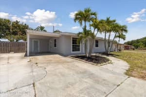925 Abeto Street, Palm Bay, FL 32905 - MLS#1049552