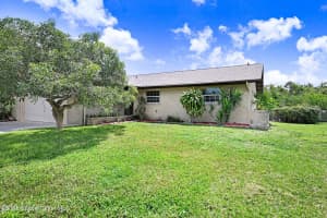1081 Sunswept Road, Palm Bay, FL 32905 - MLS#1049560