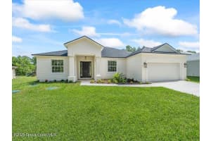 277 Latham St Street, Palm Bay, FL 32909 - MLS#1049667