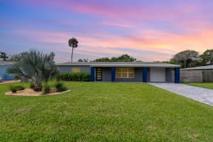 131 W Gadsden Lane, Cocoa Beach, Fl 32931, Cocoa Beach