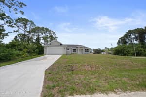1307 Harwick Street, Palm Bay, FL 32908 - MLS#1049811