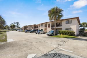 313 La Paloma Lane, Titusville, FL 32780 - MLS#1050048