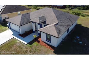 1401 Alberni Street, Palm Bay, FL 32907 - MLS#1050053