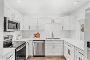 641 Greenwood Manor Circle, West Melbourne, FL 32904 Sold 08/21/25
