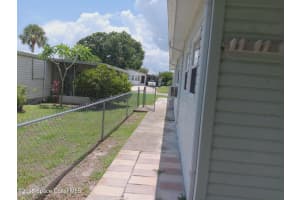 1335 Barefoot Circle, Barefoot Bay, FL 32976 - MLS#1051040