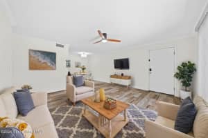 2190 Forest Knoll Drive, Palm Bay, FL 32905 - MLS#1051305