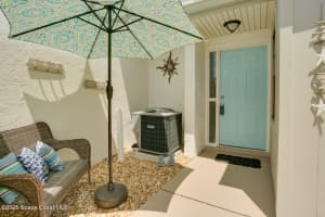 184 Palmetto Avenue, Indialantic, FL 32903 Sold 08/18/25