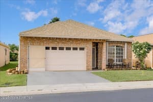 960 Cross Lake Drive, Melbourne, FL 32901 - MLS#1051585