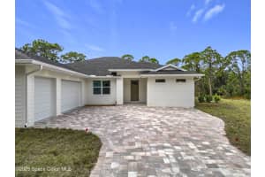 6110 Brabrook Avenue, Grant, FL 32949 - MLS#1052075
