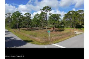 3625 Wisteria Lane, Micco, Fl 32976 Sold 10/06/25