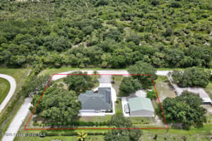 9275 100th Avenue, Vero Beach, FL 32967 - MLS#1052125
