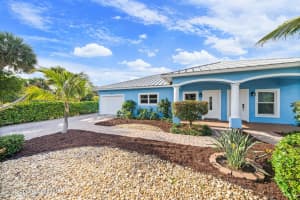 131 Harding Avenue, Cocoa Beach, FL 32931 - MLS#1052174