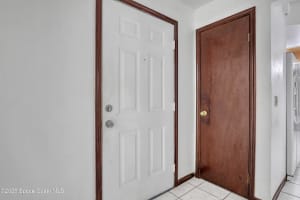 178 Cinnamon Lake Circle, Melbourne, FL 32901 - MLS#1052240