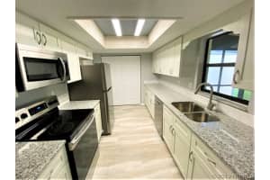 695 Greenwood Manor Circle, West Melbourne, FL 32904 Sold 11/25/25