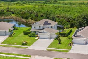 8306 Laguna Circle, Micco, FL 32976 Sold 09/05/25